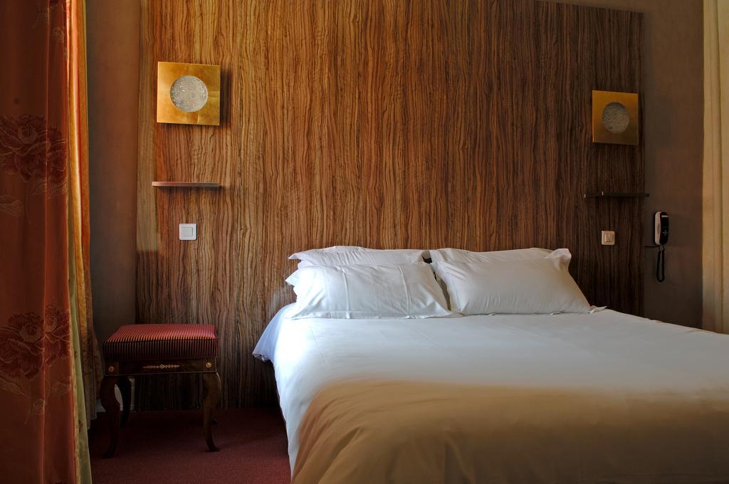 Hostellerie Jerome La Turbie Phòng bức ảnh