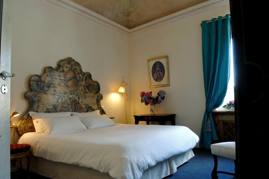 Hostellerie Jerome La Turbie Phòng bức ảnh
